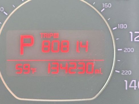 Used 2018 Kia Soul + FWD image 12