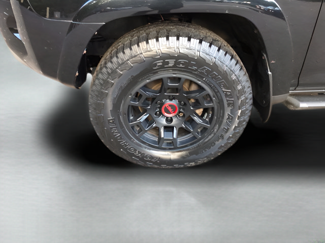 Certified 2022 Toyota 4Runner TRD Off-Road Premium w/ TRD Black Wheel Package (TMS) AWD/4WD image 9