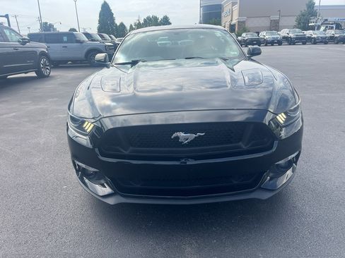 Used 2016 Ford Mustang GT RWD image 2