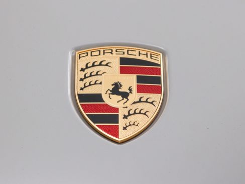 Used 2018 Porsche Panamera 4 AWD/4WD image 16