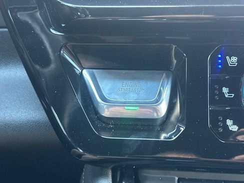 Used 2025 GMC Sierra 2500 AT4 w/ Technology Package AWD/4WD image 25
