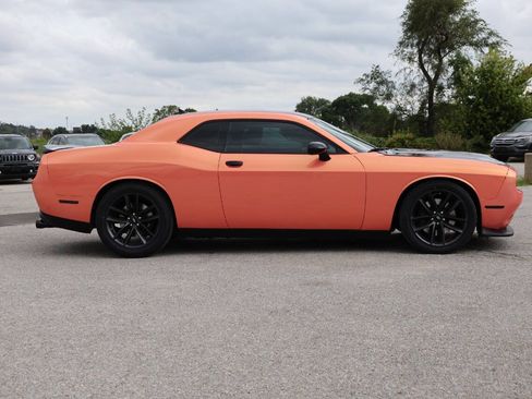 Used 2019 Dodge Challenger R/T Scat Pack w/ Shaker Package RWD image 7