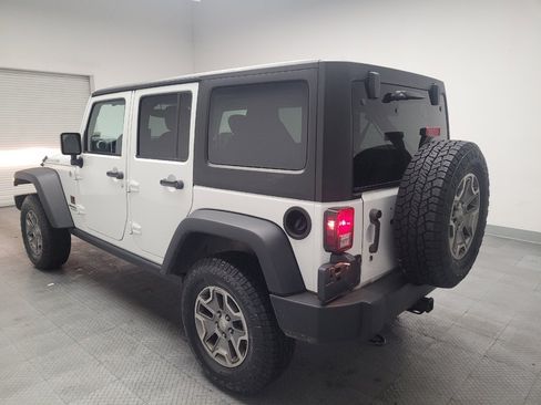 Used 2015 Jeep Wrangler Unlimited Rubicon w/ Connectivity Group AWD/4WD image 5
