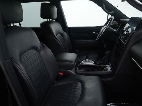 Used 2024 INFINITI QX80 Premium Select image 11