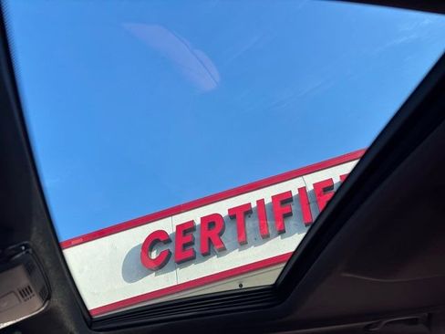 Used 2019 BMW M550i xDrive w/ Premium Package 2 image 39