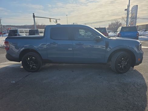 Certified 2025 Ford Maverick Lariat w/ Black Appearance Package image 6