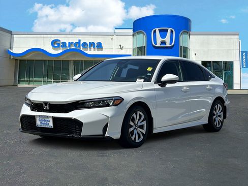 Used 2025 Honda Civic LX image 3