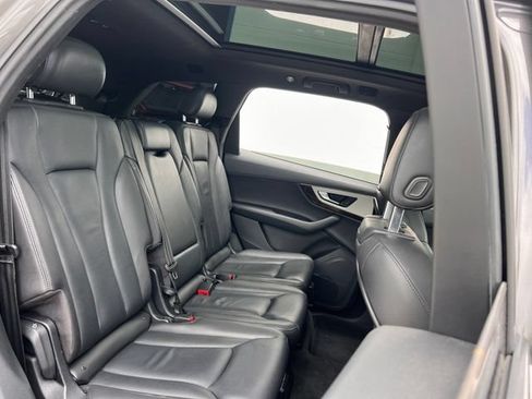 Used 2019 Audi Q7 2.0T Premium w/ Convenience Package AWD/4WD image 33