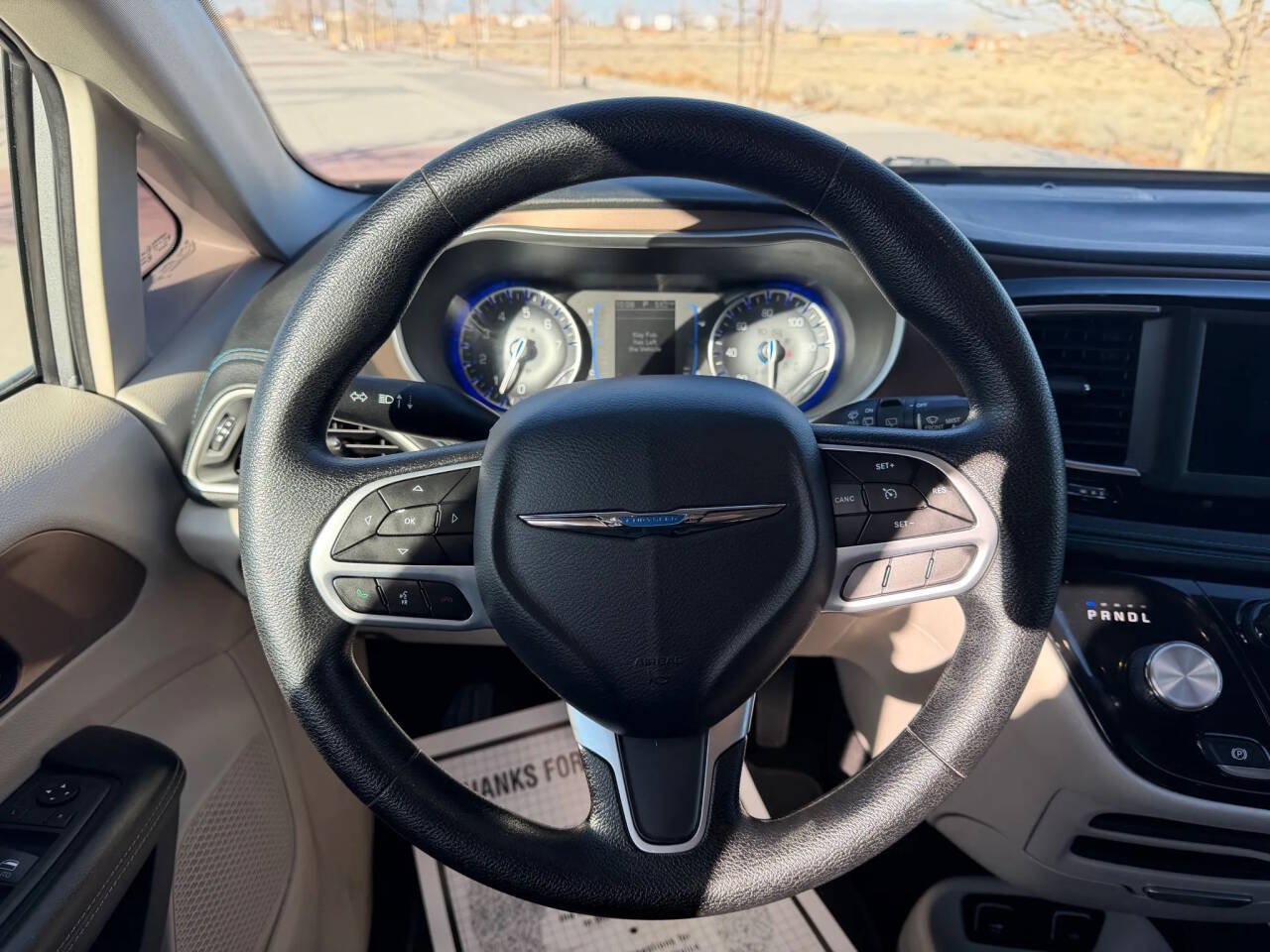 Used 2020 Chrysler Voyager Lxi FWD image 25