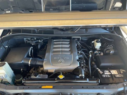 Used 2008 Toyota Sequoia Platinum image 26