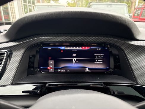 Used 2024 Volkswagen Atlas Cross Sport SEL R-Line image 19