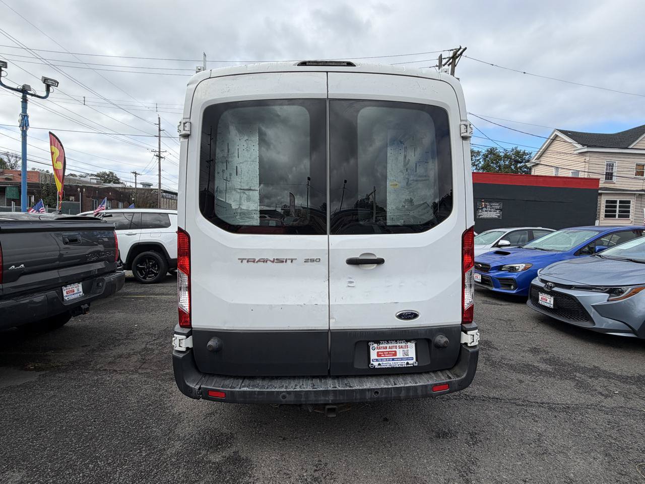 Used 2015 Ford Transit 250 148 Medium Roof w/ Interior Upgrade Package RWD image 10