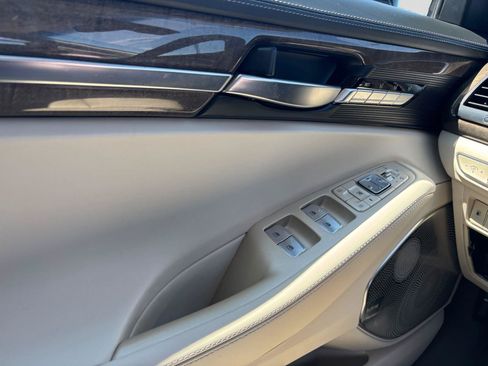 Used 2019 Genesis G90 5.0 Ultimate AWD/4WD image 17