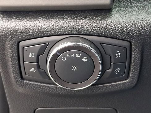 Used 2020 Ford F150 Lariat image 23