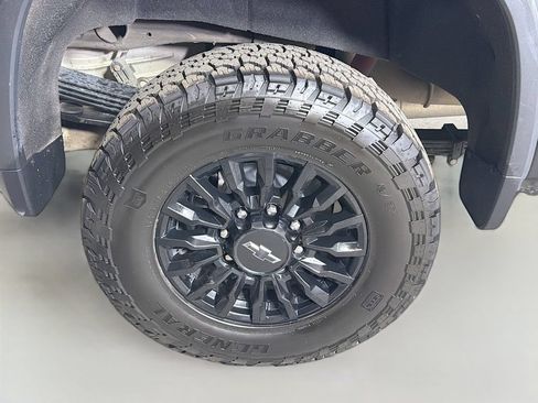 Used 2022 Chevrolet Silverado 2500 LTZ w/ LTZ Plus Package AWD/4WD image 28