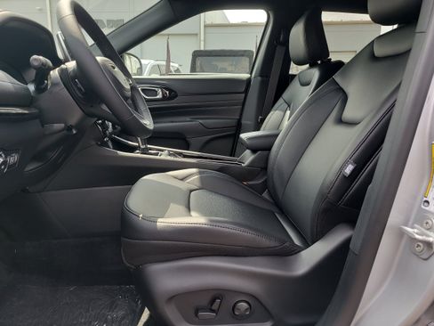 New 2026 Jeep Compass Limited AWD/4WD image 13