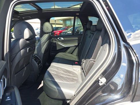 Used 2023 BMW X5 xDrive40i w/ Premium Package image 40