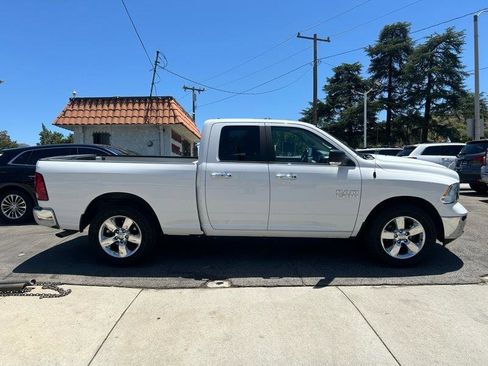 Used 2017 RAM 1500 Big Horn RWD image 3