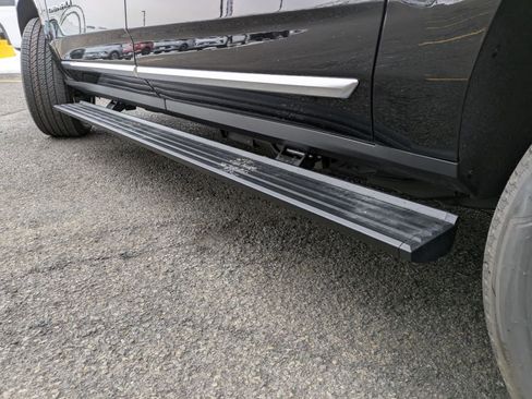 New 2026 GMC Yukon XL Denali w/ Sun & Power Step Package image 28