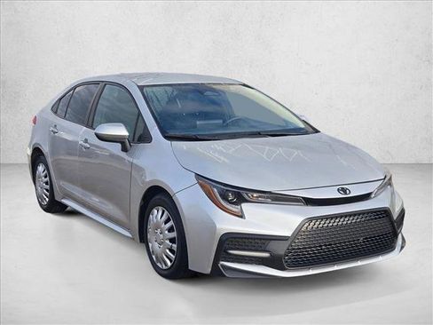 Used 2023 Toyota Corolla LE FWD image 3