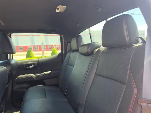 Used 2023 Toyota Tacoma TRD Pro AWD/4WD image 13
