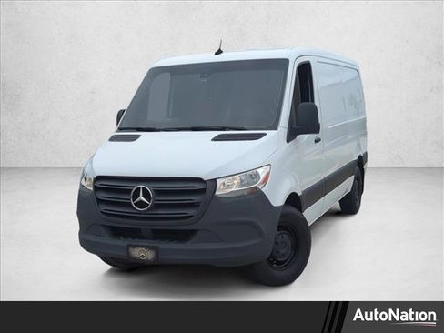 Used 2021 Mercedes-Benz Sprinter 2500 image 1