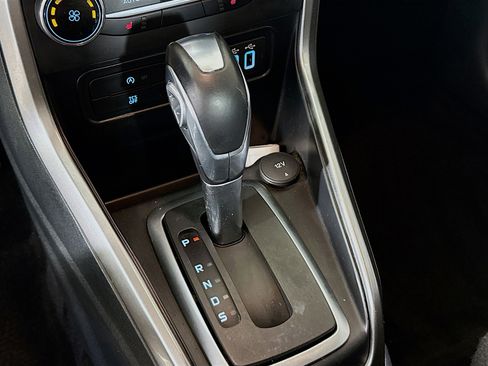 Used 2018 Ford EcoSport SE w/ SE Convenience Package image 20