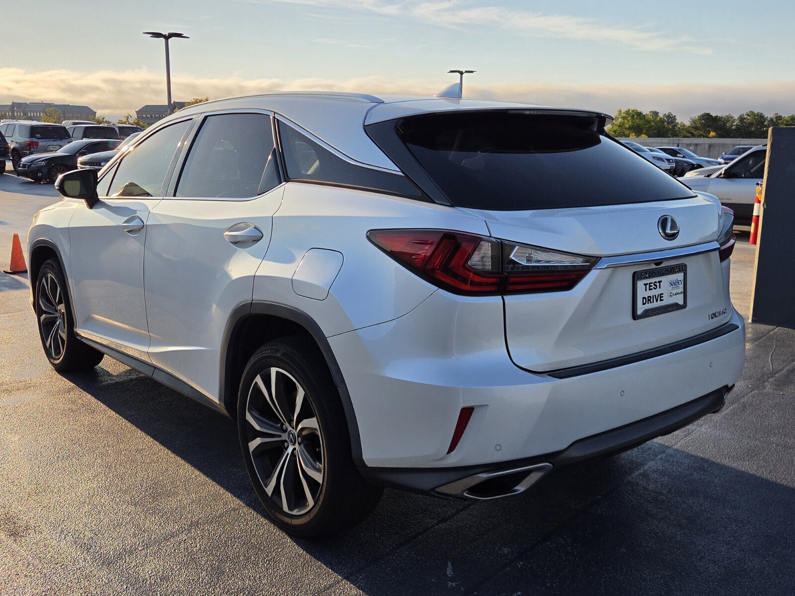 Used 2019 Lexus RX 350 FWD w/ Navigation Package image 3