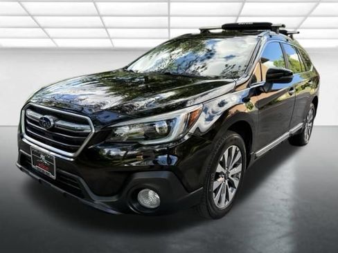 Used 2018 Subaru Outback 2.5i Touring AWD/4WD image 1