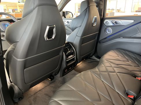 New 2026 BMW XM Label Red image 20