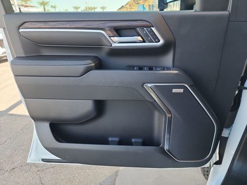 New 2025 GMC Sierra 2500 SLT w/ SLT Premium Package image 23