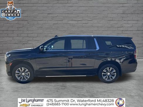 Used 2024 Chevrolet Suburban LT w/ LT Signature Plus Package AWD/4WD image 7