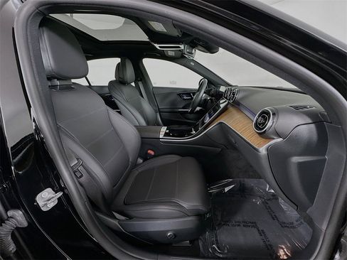 Certified 2025 Mercedes-Benz C 300 Sedan image 27