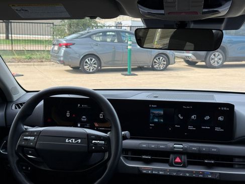 Used 2025 Kia K4 FWD image 36