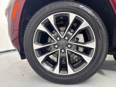 Used 2023 Jeep Grand Cherokee Overland w/ Adv Protech Group III image 10