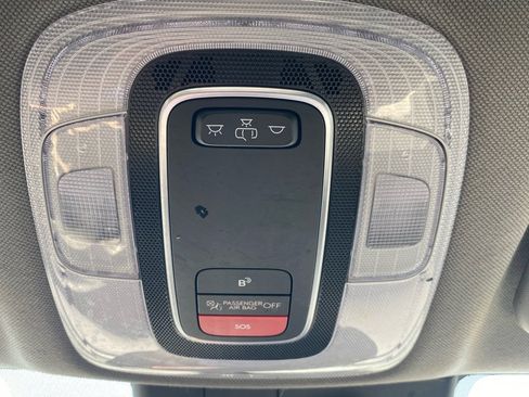 Used 2023 Hyundai Elantra SEL w/ Convenience Package image 19