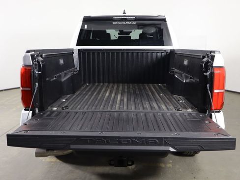 Used 2025 Toyota Tacoma SR5 RWD image 10