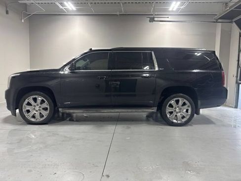 Used 2016 GMC Yukon XL SLT w/ Enhanced Security Package AWD/4WD image 10