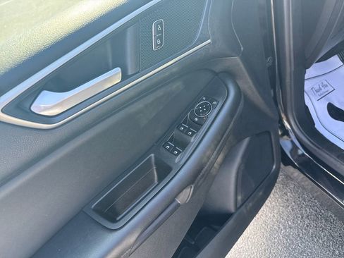 Used 2024 Ford Edge SEL image 14