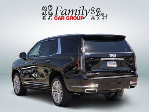 Used 2026 Cadillac Escalade Luxury image 3