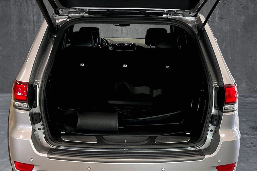 Used 2019 Jeep Grand Cherokee Trailhawk AWD/4WD image 5