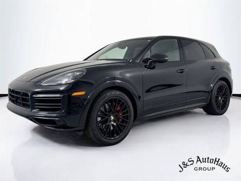 Used 2021 Porsche Cayenne GTS AWD/4WD image 3