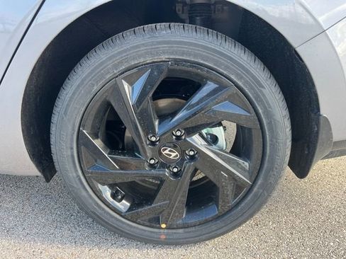 New 2026 Hyundai Elantra Sport FWD image 11