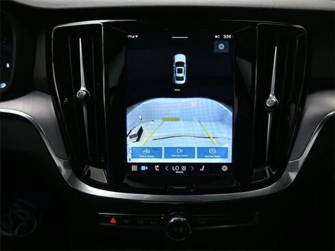Certified 2024 Volvo S60 B5 Core image 12