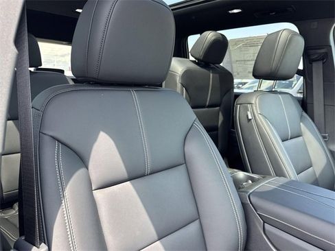 New 2025 GMC Acadia Elevation w/ Elevation Premium Package image 26