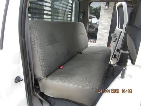 Used 2004 Ford F550 2WD Crew Cab Super Duty image 18