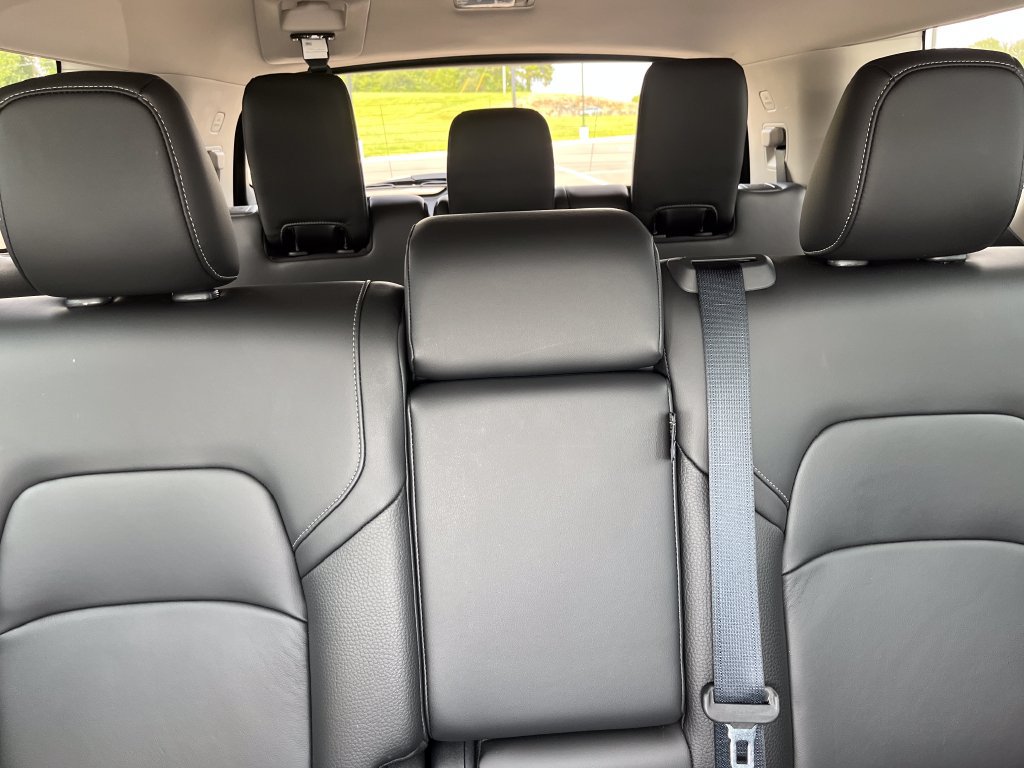Used 2025 Nissan Pathfinder SL w/ Cargo Package FWD image 24