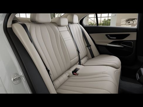 Certified 2026 Mercedes-Benz E 450 4MATIC Sedan image 40
