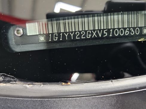 Used 1997 Chevrolet Corvette Coupe w/ Memory Pkg image 15