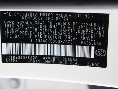 Used 2025 Toyota Camry LE FWD image 40